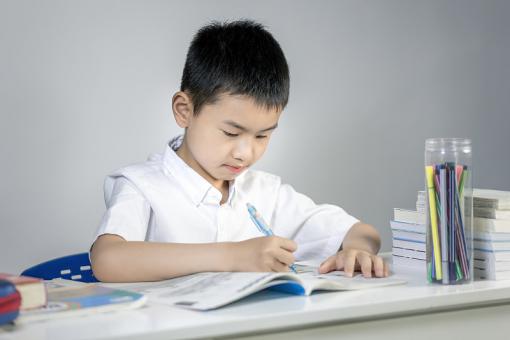 姓倪男孩名字智慧与涵养