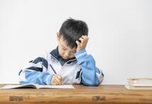 姓武五行带金水男孩名字-好运起名网