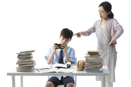 姓邱大气好听的男孩名字
