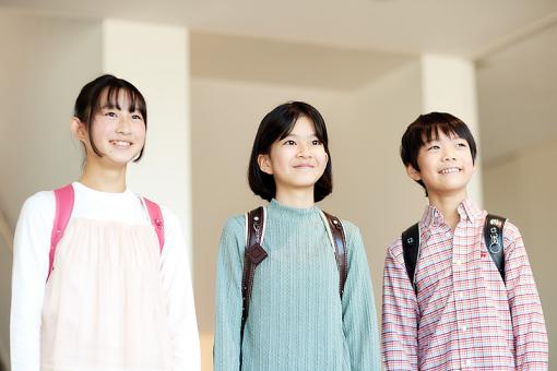 五行属土女孩名字大全姓冯