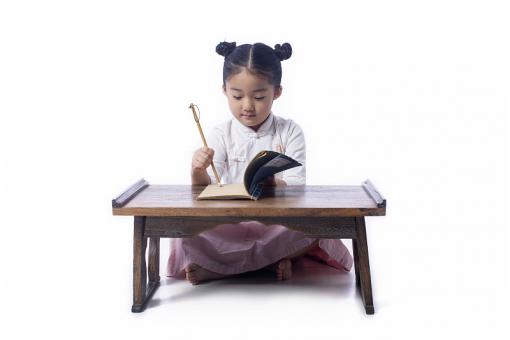 女孩名字谐音好听郑姓严选345个_郑惠澜名字好吗