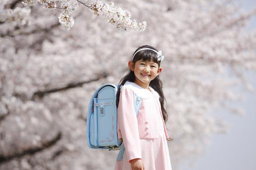 女孩名字大全属蛇霸气豪横