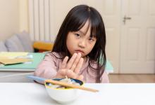 姓邱女孩恰字名字大全-好运起名网