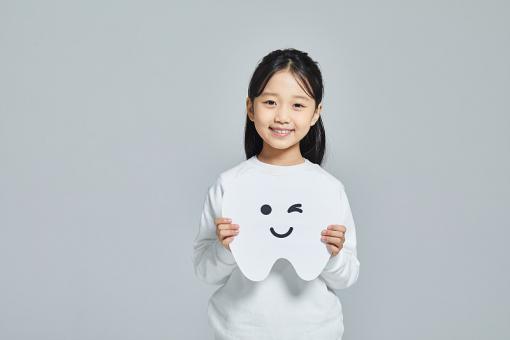 姓耿文雅内敛名字属小龙